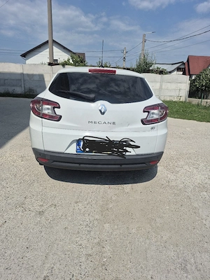  Ocazie!  megan 3 ,2011 ! 13.000 LEI .  Schimb cu logan diesel berlina plus sau minus diferenta! - imagine 5