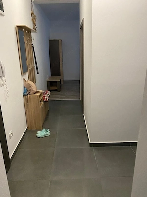 Decomandat. Etaj 1. Mobilat si utilat. Bucatarie INCHISA - imagine 6