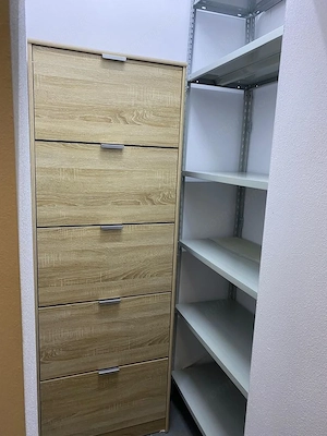 Decomandat. Etaj 1. Mobilat si utilat. Bucatarie INCHISA - imagine 8