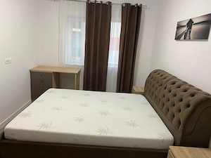 Decomandat. Etaj 1. Mobilat si utilat. Bucatarie INCHISA - imagine 2