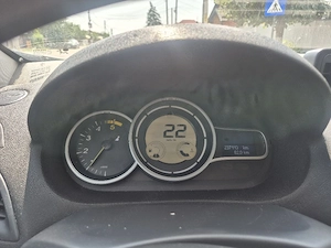  Ocazie!  megan 3 ,2011 ! 13.000 LEI .  Schimb cu logan diesel berlina plus sau minus diferenta! - imagine 6