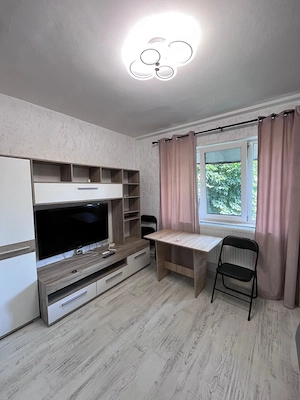 Camera de camin cu baie proprie,etaj 2,zona Bularga 