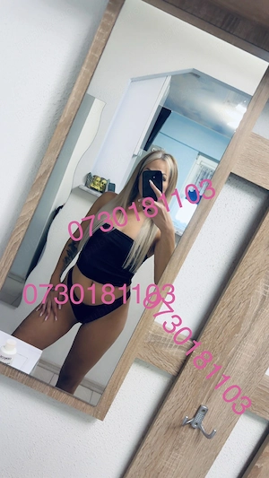 Blonda slim sexy pt tine (Medias)