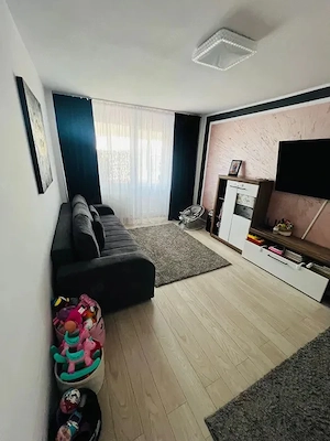 Apartament 3 camere, 62 mp, zona Rovine 