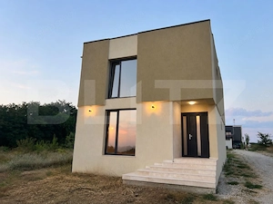 Vilă P+1 cu terasă, 150 mp, teren 500 mp, zona Damila