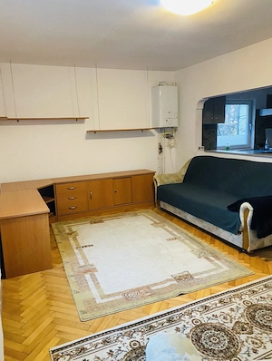 Închiriez apartament 2 camere pe str Gh Dima ( Zorilor)