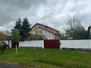 Vila moderna ,locatie excelenta ,10 km de Arad acces din DN7,zona turistica , Muresul la 600 m. - imagine 2