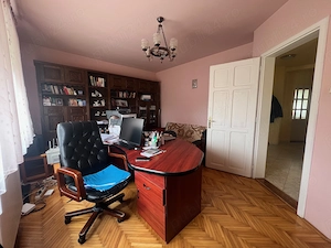 Vila moderna ,locatie excelenta ,10 km de Arad acces din DN7,zona turistica , Muresul la 600 m. - imagine 8