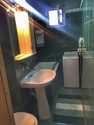 Închiriez apartament  - imagine 5