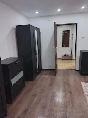 Inchiriez apartament 2 camere zona V uri - imagine 2
