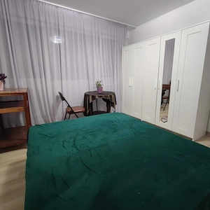 Inchiriez 2 camere Piata Progresu Toporasi