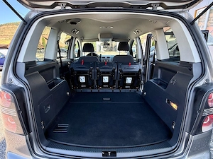VW Touran 2.0Tdi Freestyle DSG 140 CP Xenon Navi Pilot PDC padele, 2010  - imagine 11