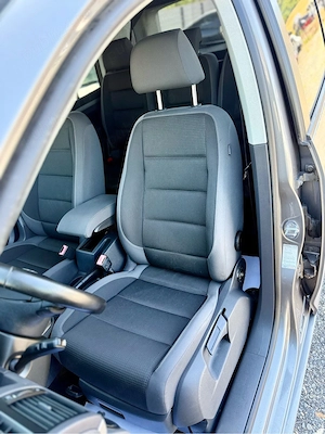 VW Touran 2.0Tdi Freestyle DSG 140 CP Xenon Navi Pilot PDC padele, 2010  - imagine 16