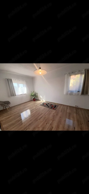 Casa individuala,la asfalt,,pe colt,foarte economica,teren 700mp, FS 46 ml - imagine 6