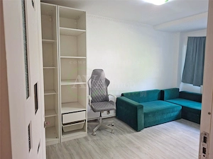 Apartament 3 camere decomandat, zona Mioritei