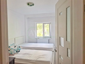 Apartament 3 camere decomandat, zona Mioritei - imagine 3