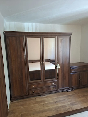 Inchiriez apartament