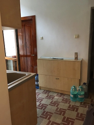 Loc simpatic în buricul tîrgului fără zgomotul marelui oraș - imagine 6