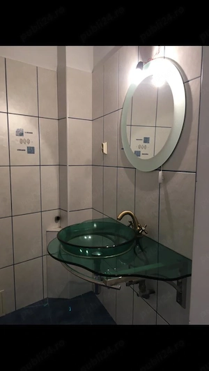 Loc simpatic în buricul tîrgului fără zgomotul marelui oraș - imagine 8