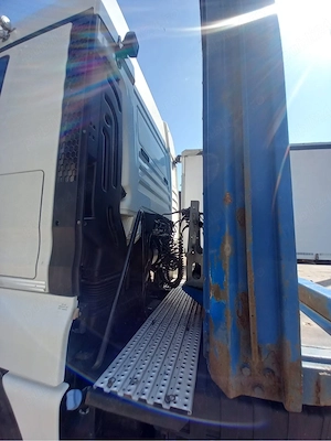 Vand Cap Tractor Man TGX 18.460 - imagine 4