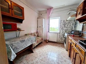 Apartament 2 camere semidecomandat | Centrala termica, zona Ura, Bacau - imagine 2