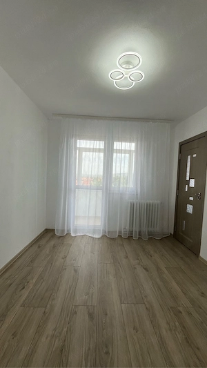 Apartament de vânzare 45 mp - imagine 2