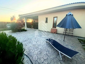 Casă individuala in Mosnita  Noua cu teren generos 700 mp - imagine 2