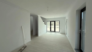 Duplex de lux cu terasa uriasa de 86 mp in zona Nerva Traian - Timpuri Noi - imagine 6