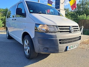 Vand Volkswagen T5 ,euro 5 ,8 locuri - imagine 5