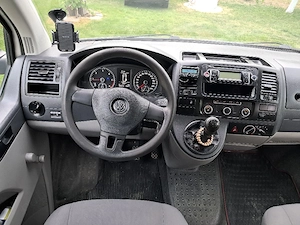 Vand Volkswagen T5 ,euro 5 ,8 locuri - imagine 4