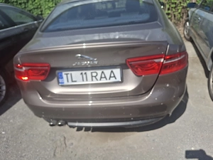 Vand intreaba sau dezmembrez. jaguar xe 2015 ,2.0 d, r sport. - imagine 4