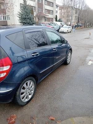 Mercedes A 200 - imagine 4