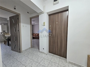 Apartament spatios, mobilat si utilat, la bulevard