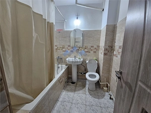 Apartament spatios, mobilat si utilat, la bulevard - imagine 7