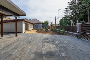 Ocazie rară: Casă în zona Spitalului Municipal Roman - imagine 20