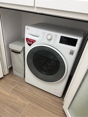 Vand apartament 3 camere, etaj 3, bloc izolat - imagine 9