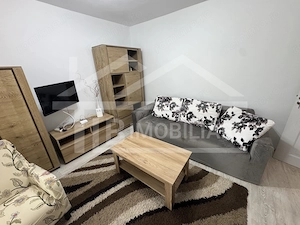 Apartament cu 3 camere,  decomandat, 54 mp, zona E-ON - imagine 3
