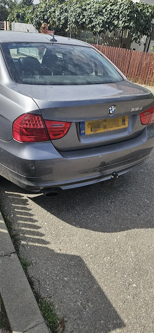 vând BMW 318d - imagine 4