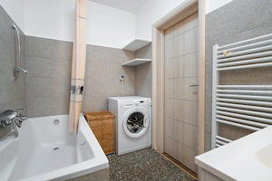 Avrig - Parc Obor, apartament 3 camere, 2 băi, etaj 4, bloc 2014! - imagine 13