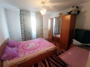 Apartament 2 camere in zona ultracentrala Moldova Noua - imagine 8