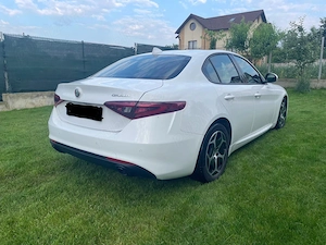 Alfa Romeo Giulia 2.2 JTDM Super  - imagine 5