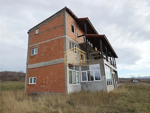 Casa DUPLEX P+1+M in Moldova Noua - imagine 3