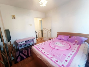 Apartament 2 camere in zona ultracentrala Moldova Noua - imagine 9