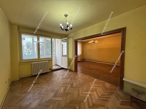 Apartament 4 camere, parter inalt zona Punctele Cardinale - Central - imagine 3