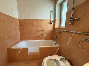 Apartament 4 camere, parter inalt zona Punctele Cardinale - Central - imagine 12