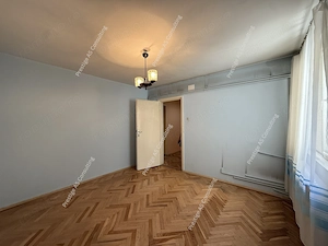 Apartament 4 camere, parter inalt zona Punctele Cardinale - Central - imagine 9