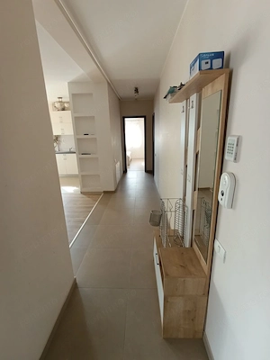 Vând apartament 3 camere Dumbrăvița - imagine 2