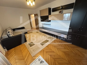 Apartament cu 2 camere, decomandat, 54mp, Zona Pandurilor - imagine 3