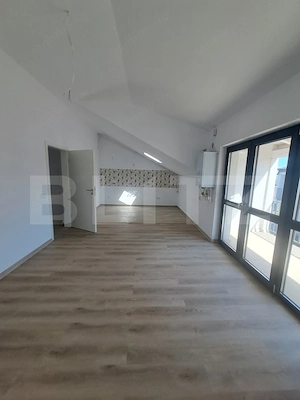 Apartament 3 camere, 62 mp, parcare, zona Sanpetru - imagine 2