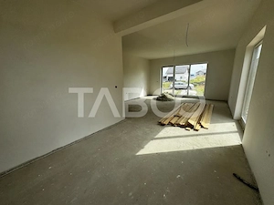 Casa individuala cu 5 camere carport si teren 478 mp Sura Mica Sibiu - imagine 5